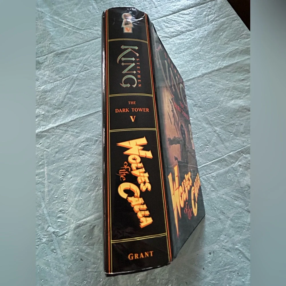 Stephen King Wolves of the Calla The Dark Tower V Hardcover